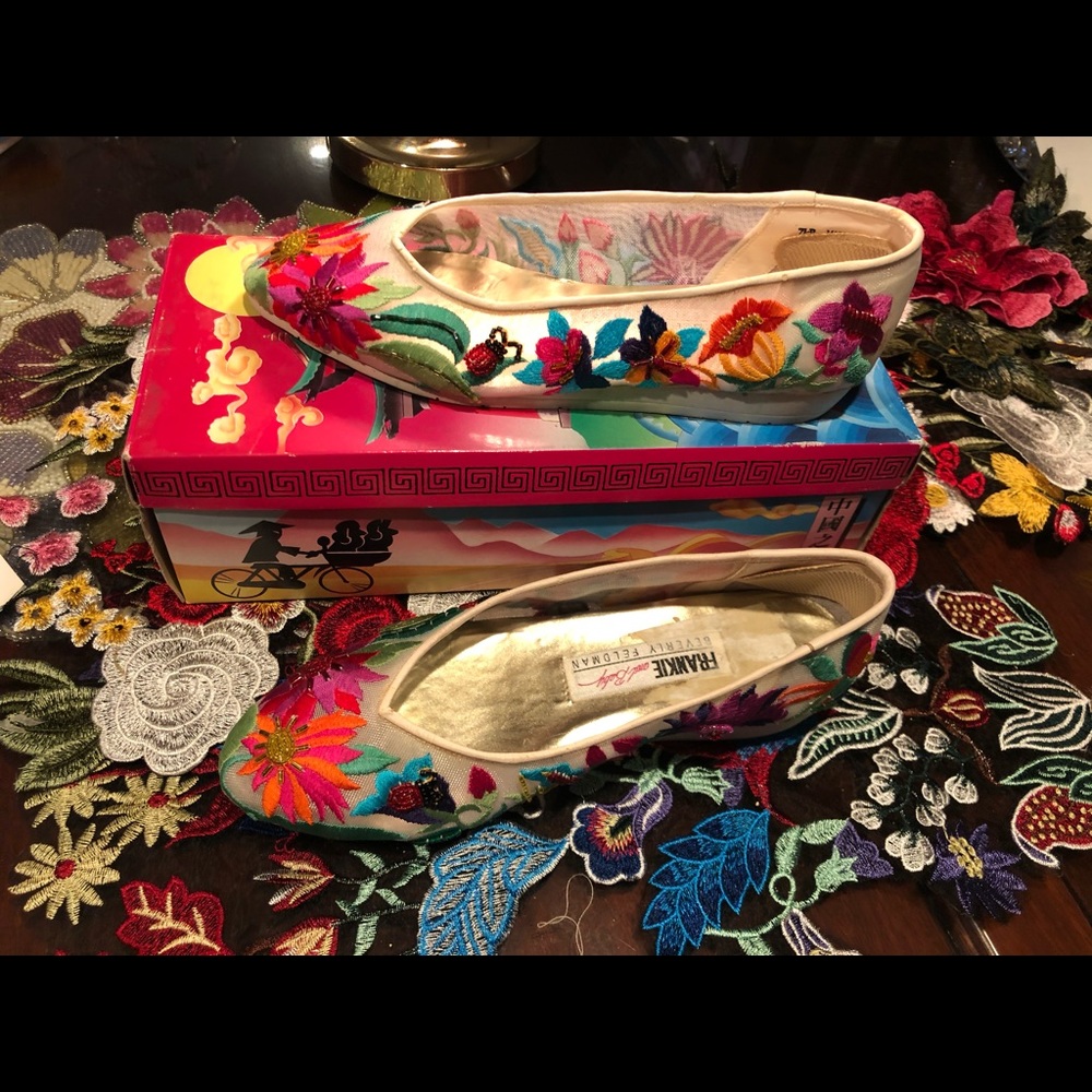 Frankie Embroidery shoes